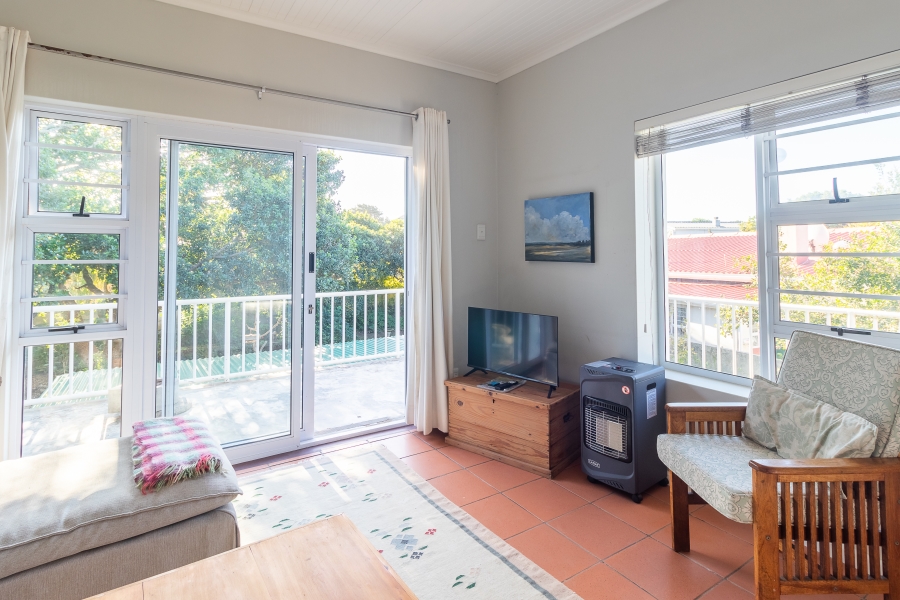 5 Bedroom Property for Sale in Kenton On Sea Eastern Cape